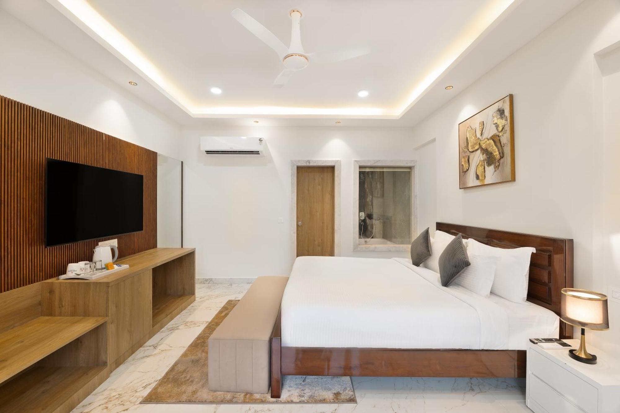 White Wharf Beach Resort Morjim Goa Ngoại thất bức ảnh
